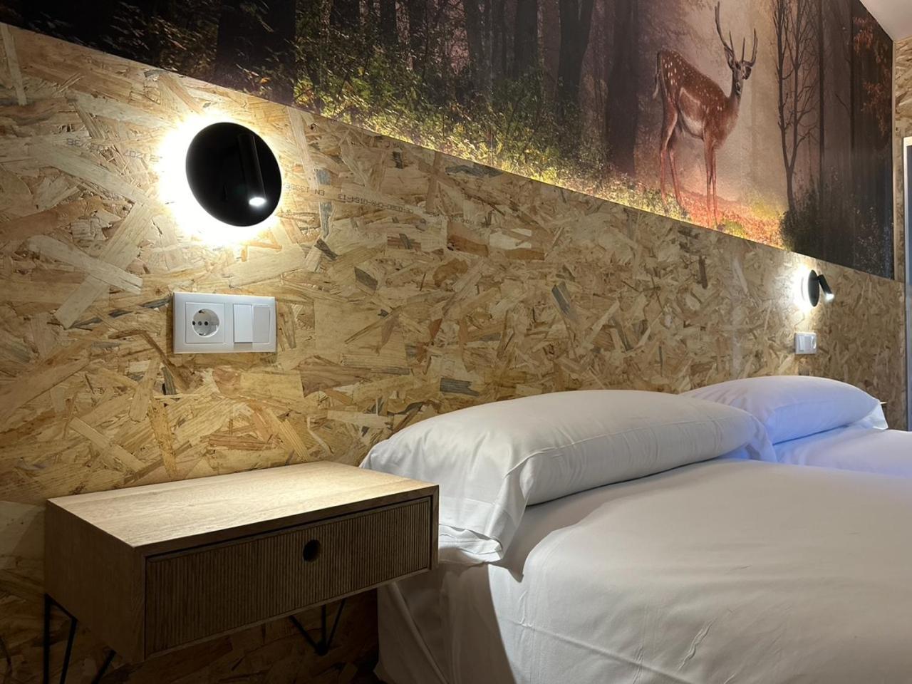 Hotel Y Albergue Real Fabrica De Эскарай Экстерьер фото