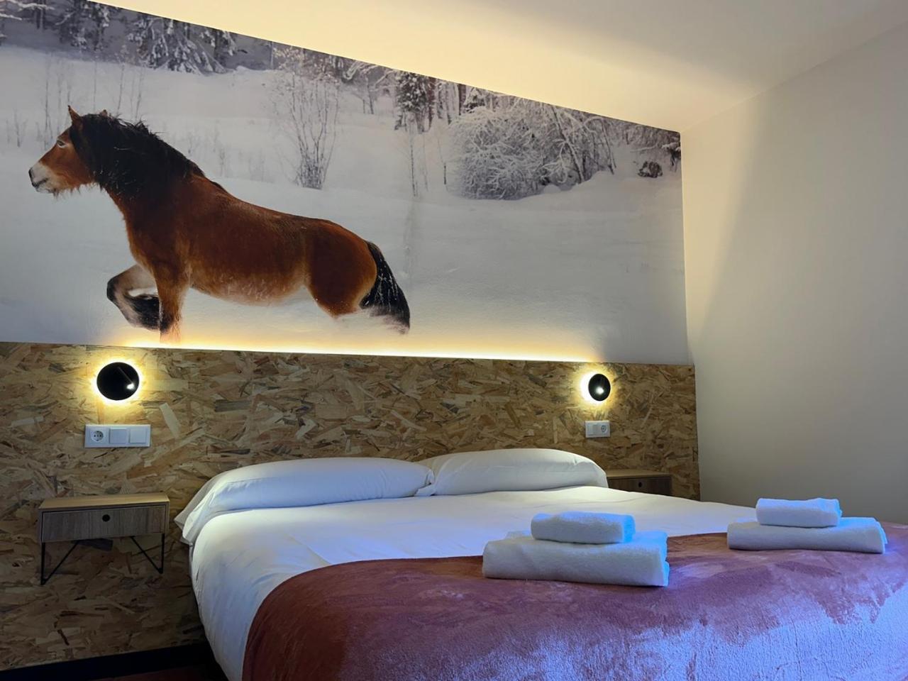 Hotel Y Albergue Real Fabrica De Эскарай Экстерьер фото